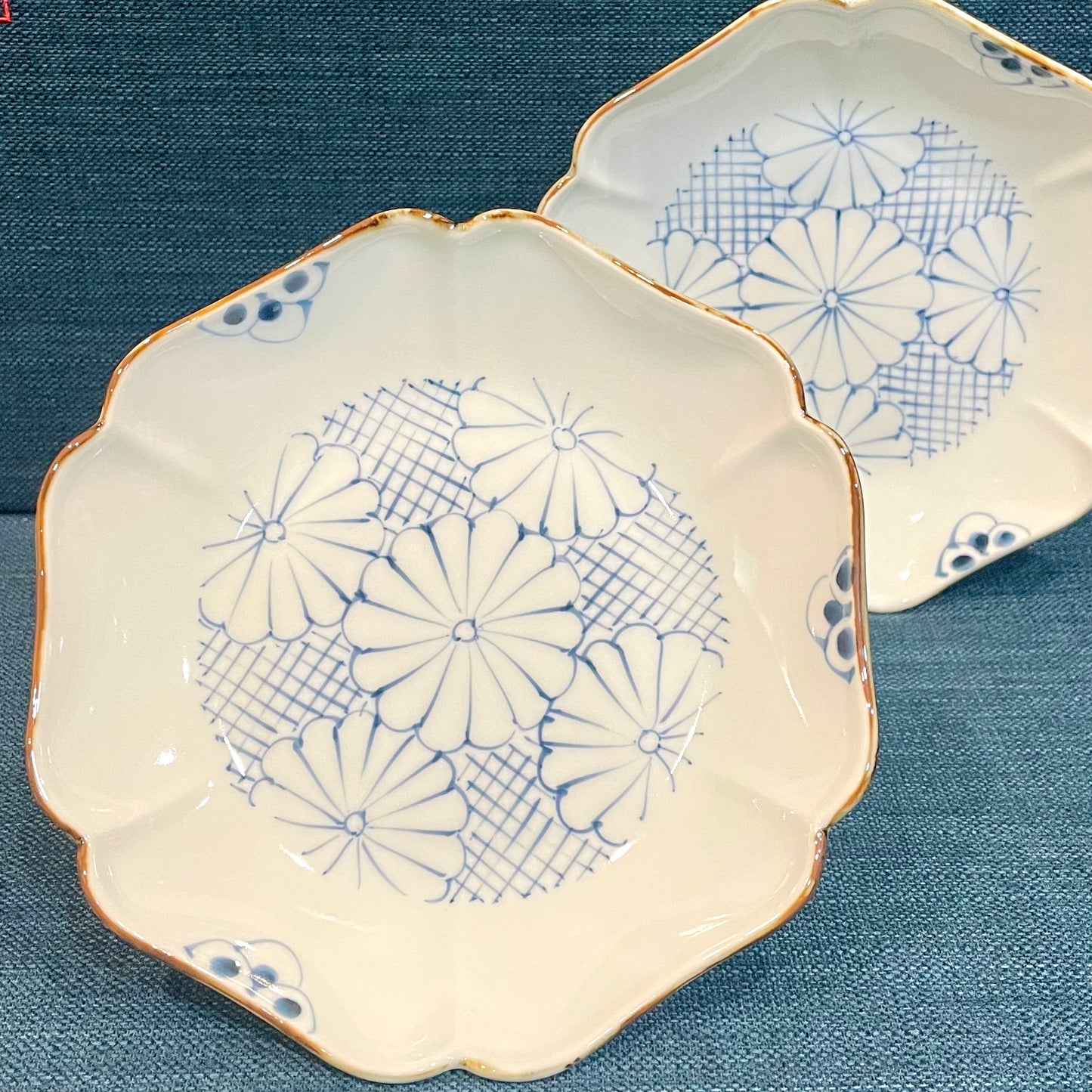 菊花影金彩小盤